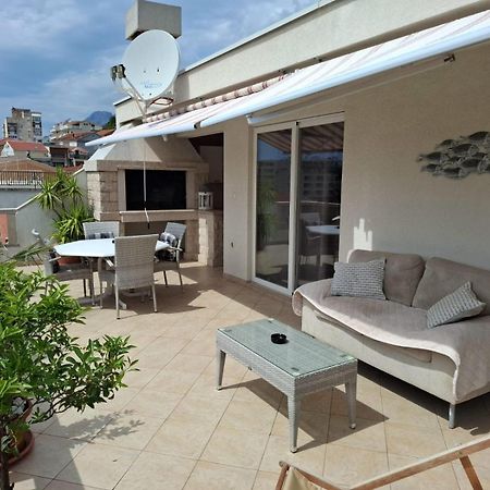 Happy Basset Terrace Apartment มาคาร์สกา ภายนอก รูปภาพ