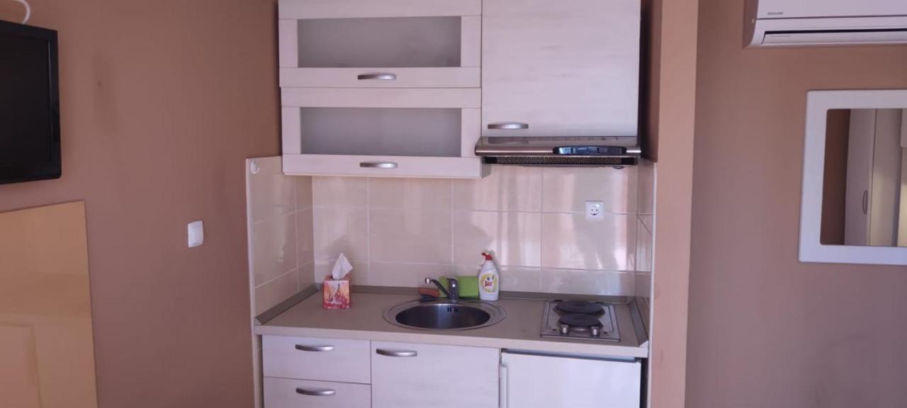 Happy Basset Terrace Apartment มาคาร์สกา ภายนอก รูปภาพ